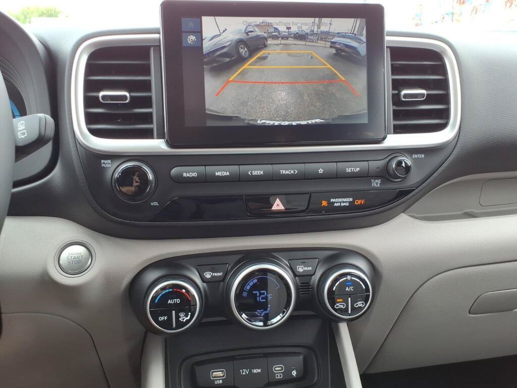 New 2026 Hyundai Venue SEL FWD image 9