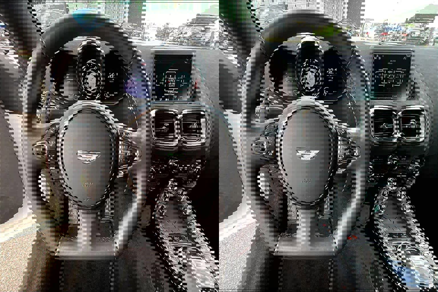 Used 2020 Aston Martin V8 Vantage Coupe image 9