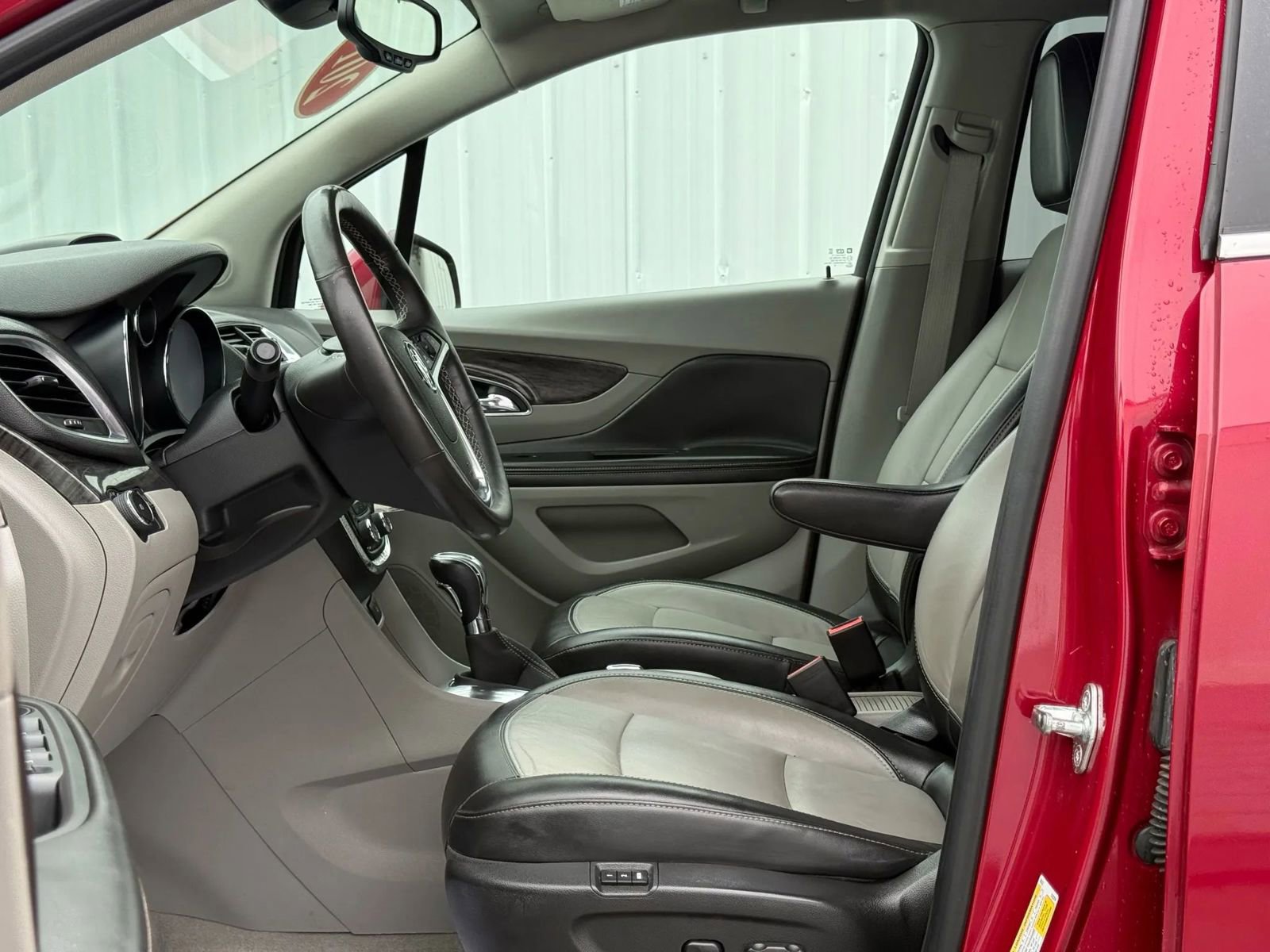 Used 2014 Buick Encore Leather image 9