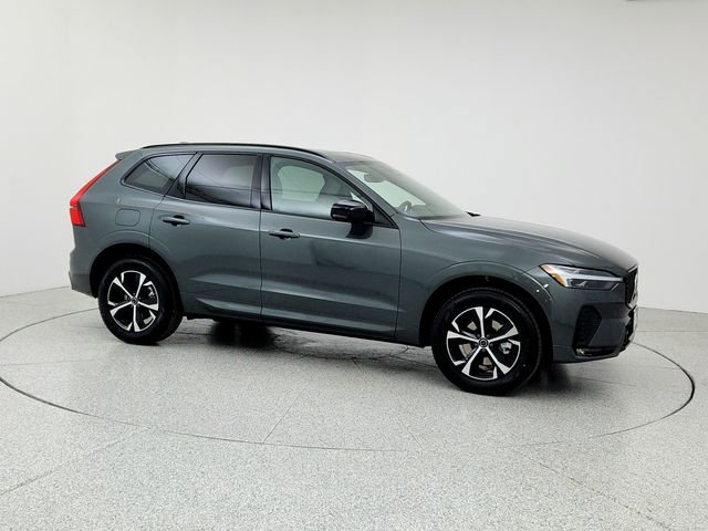 New 2026 Volvo XC60 B5 Core w/ Climate Package image 3