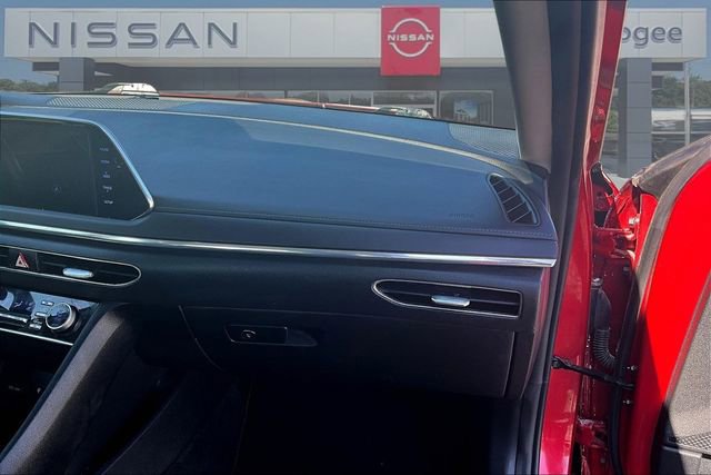 Used 2021 Hyundai Sonata Limited w/ Cargo Package image 23