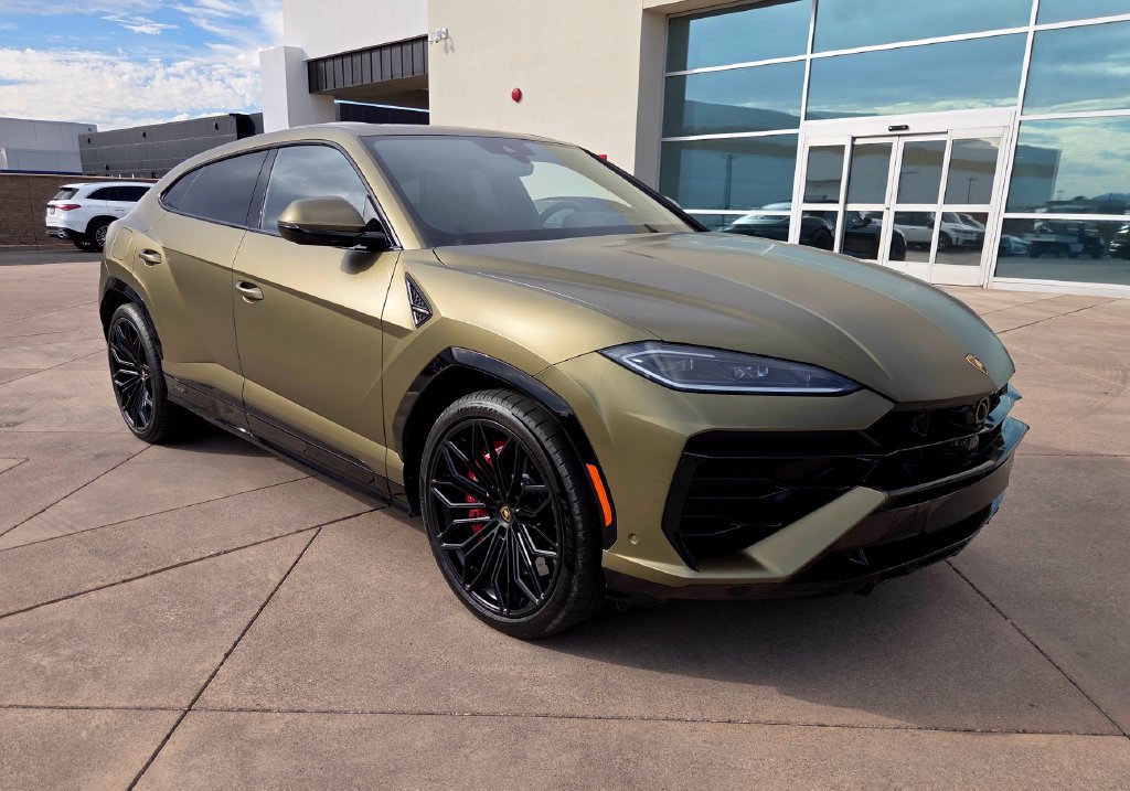 Used 2025 Lamborghini Urus SE AWD/4WD image 16