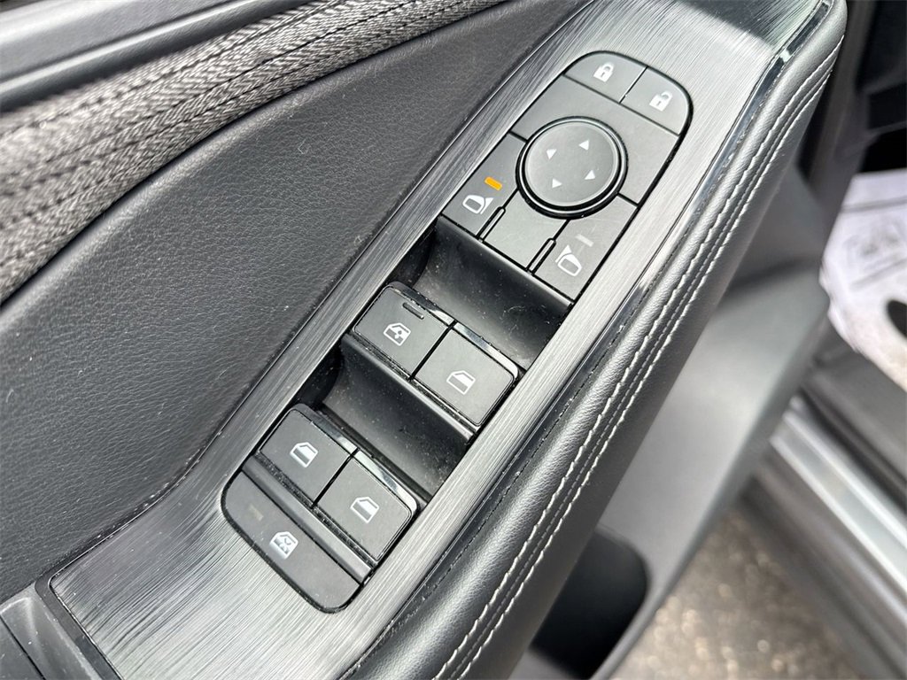 Used 2022 Nissan Rogue SV image 13