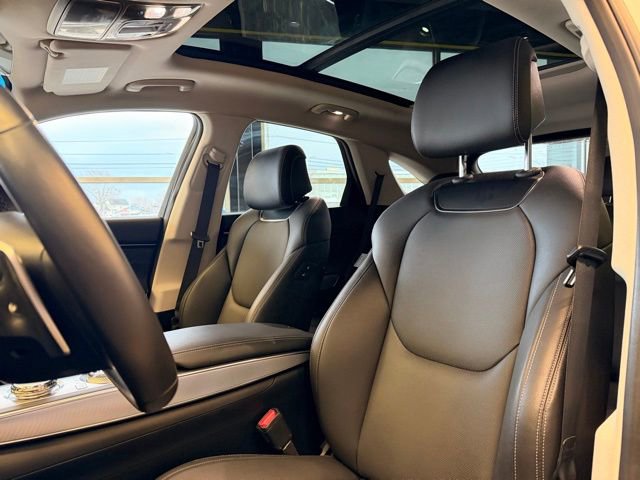 Used 2024 Genesis GV70 2.5T Select w/ Select Package image 16