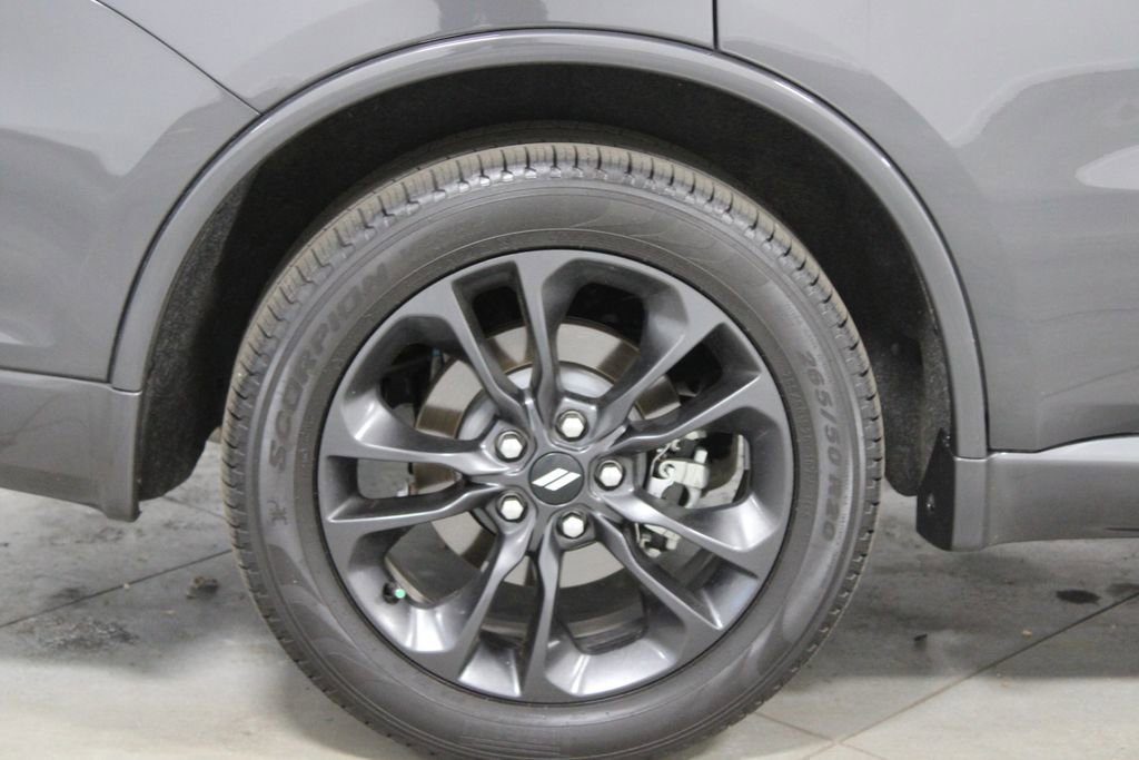 Used 2025 Dodge Durango R/T image 13