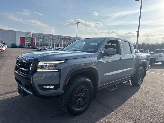 Certified 2025 Nissan Frontier PRO-4X image 37