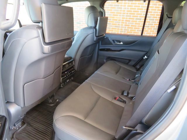 Used 2024 Lexus LX 600 4WD w/ Appearance Package image 22