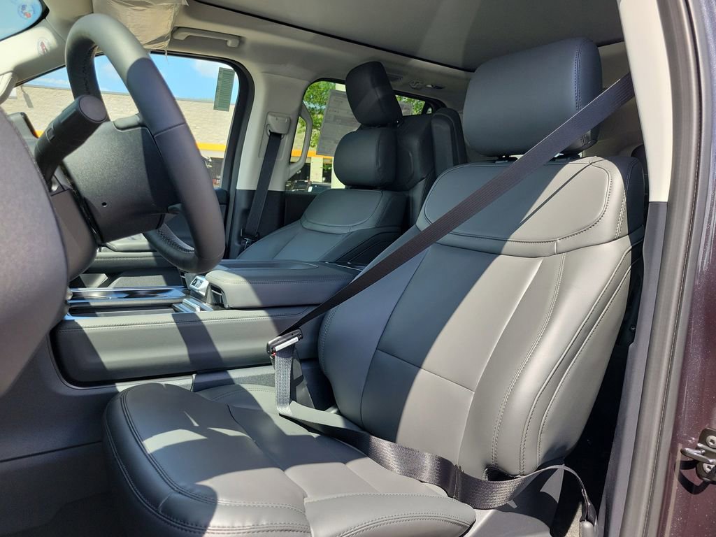 New 2026 Ford Expedition Active image 18