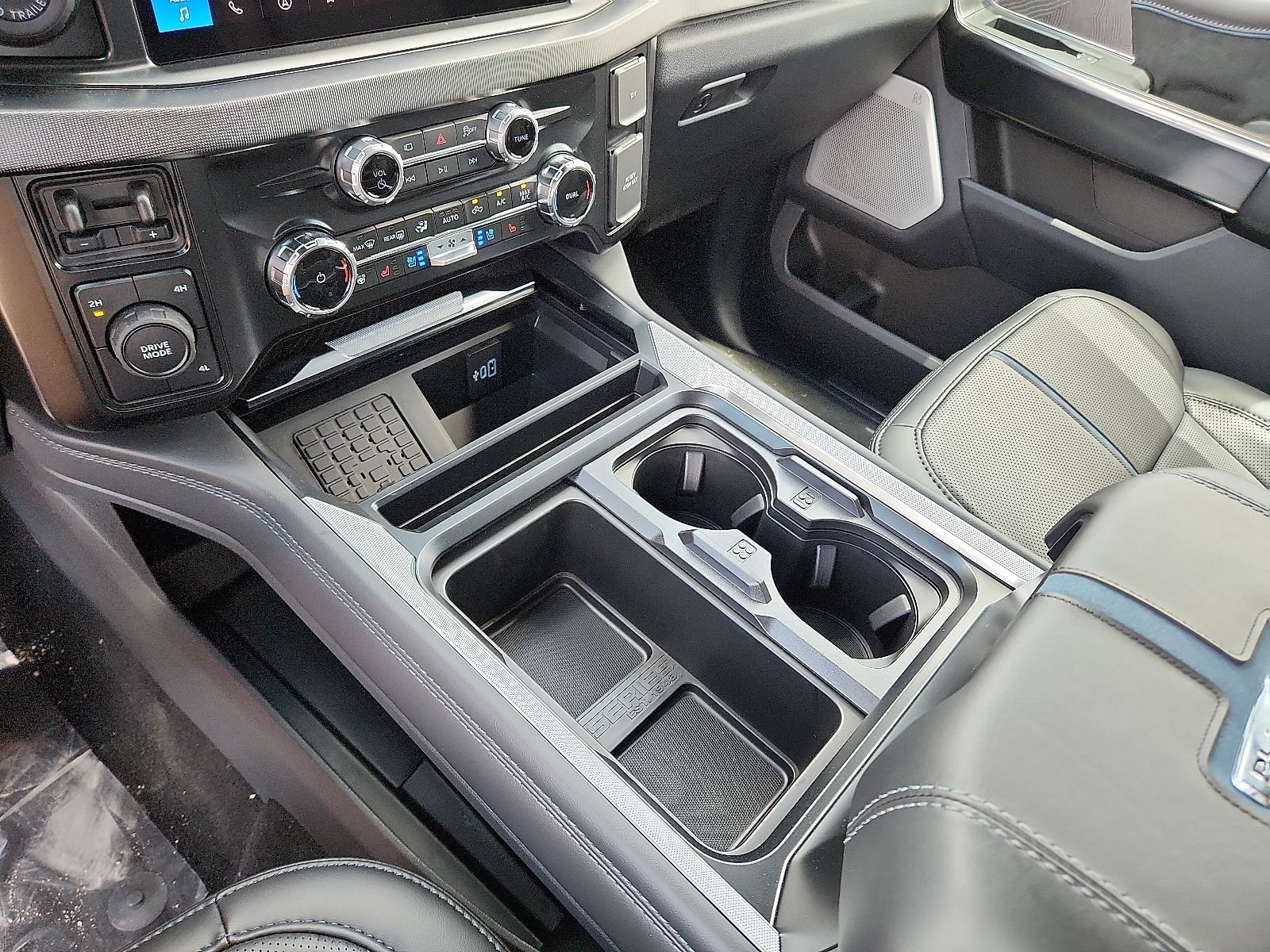 New 2025 Ford F250 Platinum AWD/4WD image 19