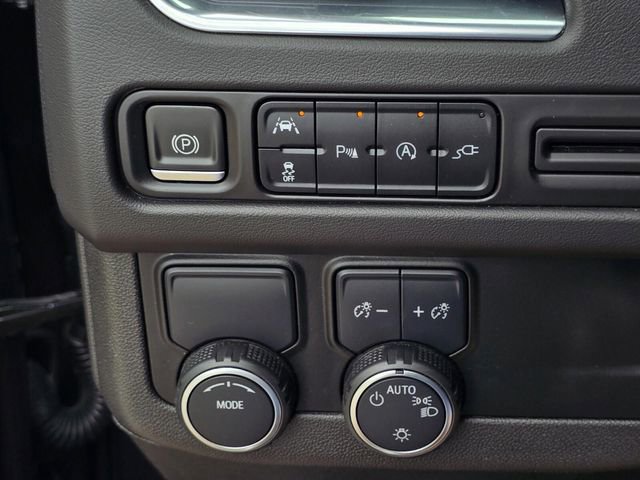 Used 2022 Chevrolet Suburban LT image 14