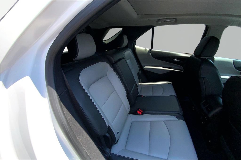 Used 2018 Chevrolet Equinox Premier FWD image 17