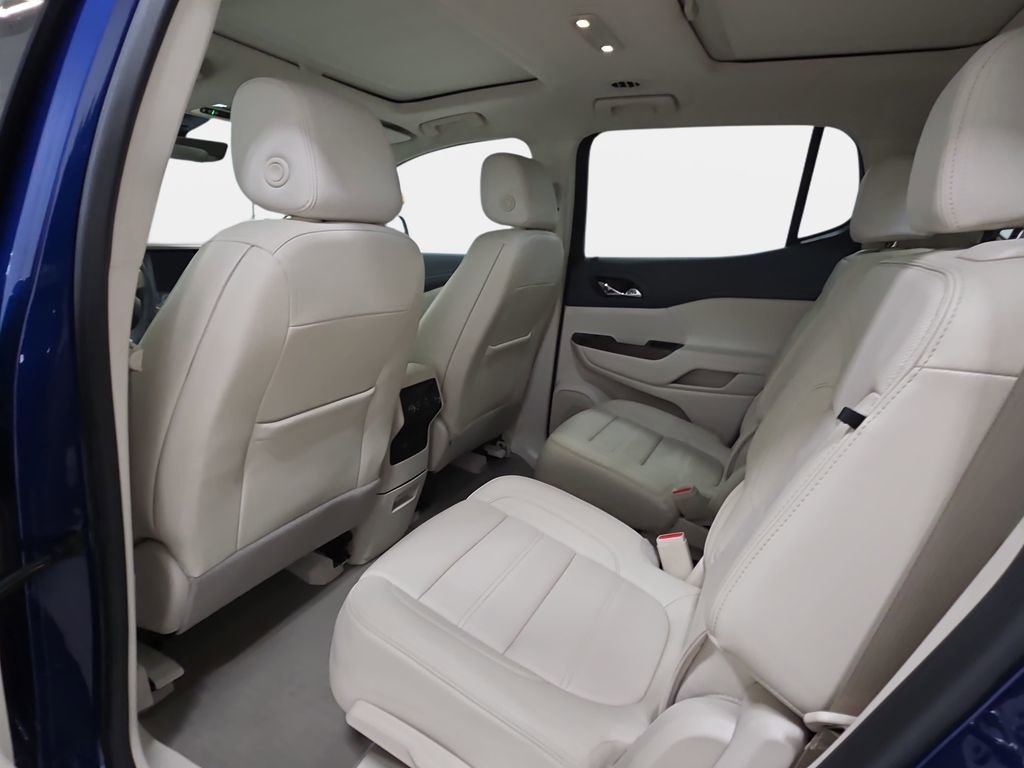 Used 2023 GMC Acadia Denali w/ Denali Ultimate Package image 12