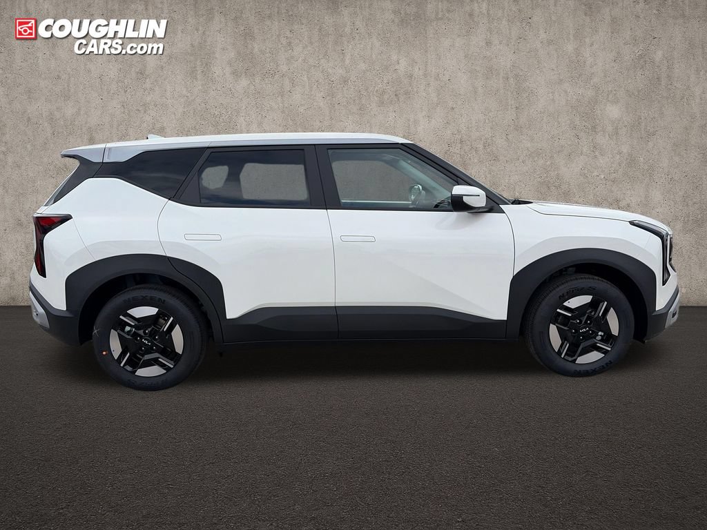 New 2027 Kia Seltos LX FWD image 9