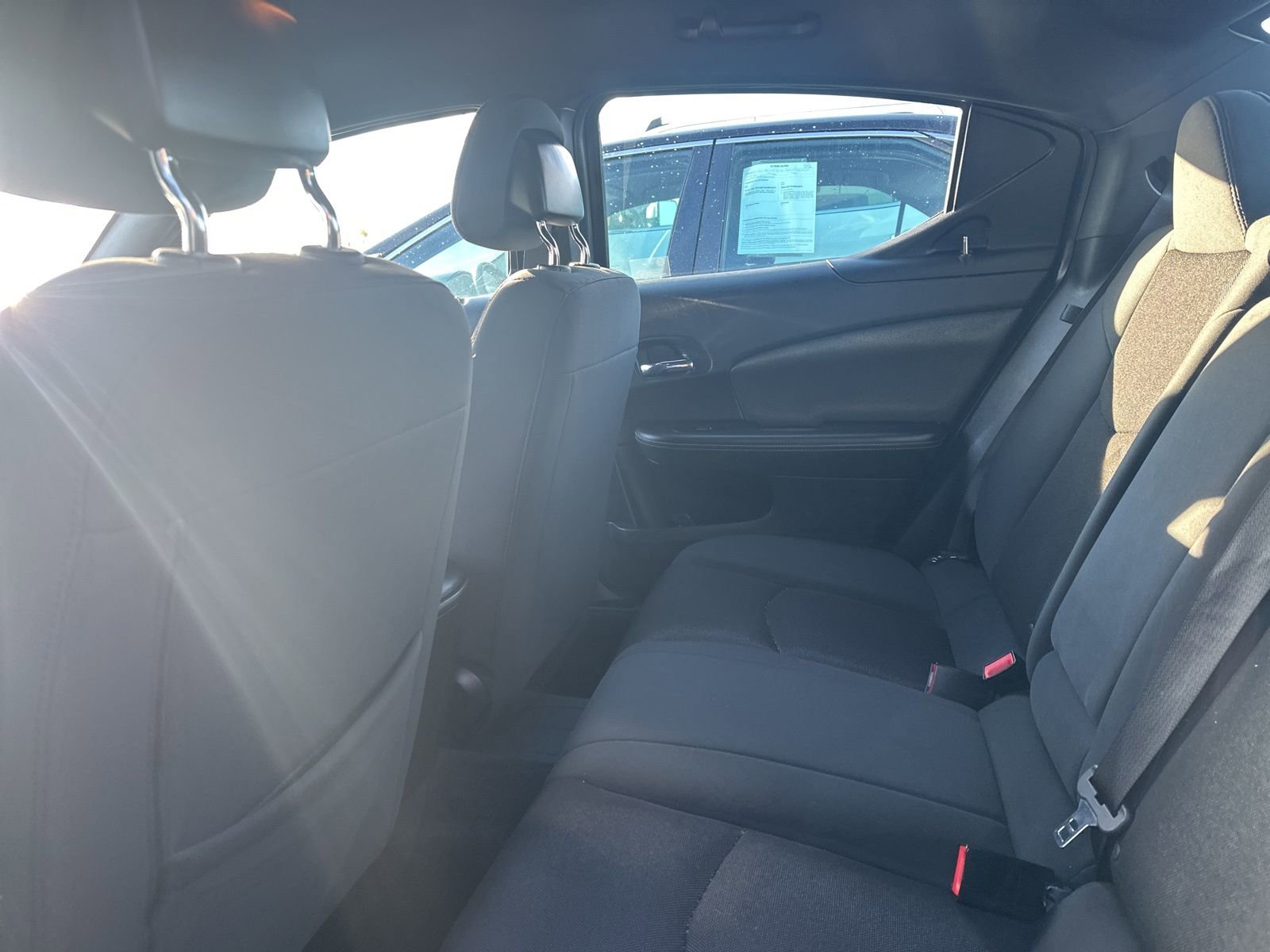 Used 2013 Dodge Avenger SE image 27