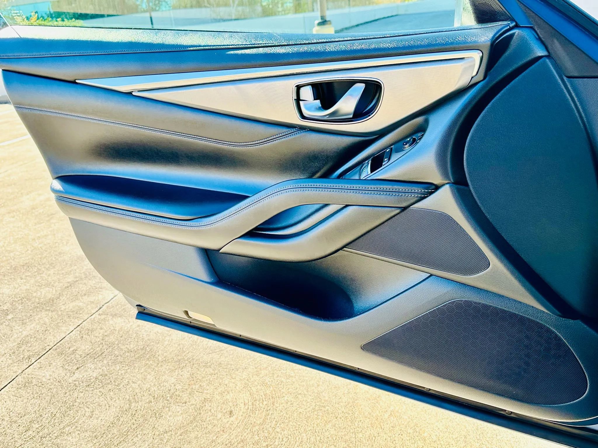 Used 2019 INFINITI Q60 3.0t w/ Cargo Package image 24