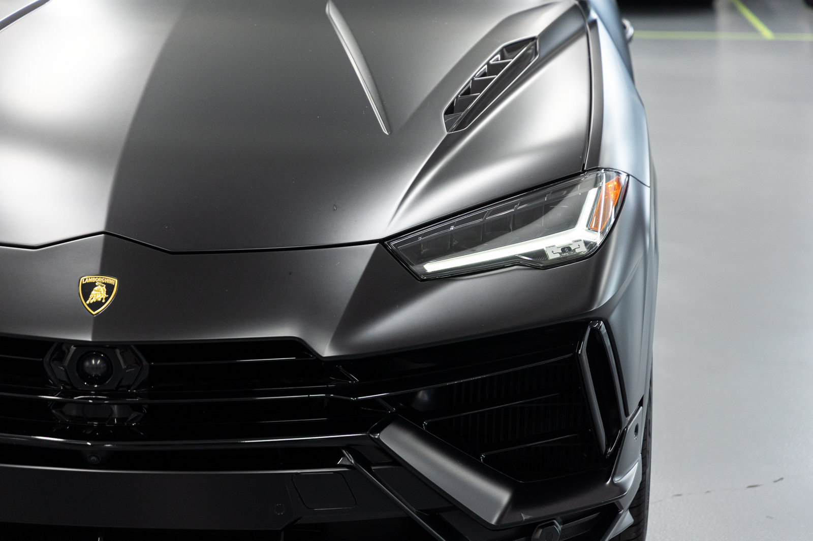 Used 2024 Lamborghini Urus S AWD/4WD image 9
