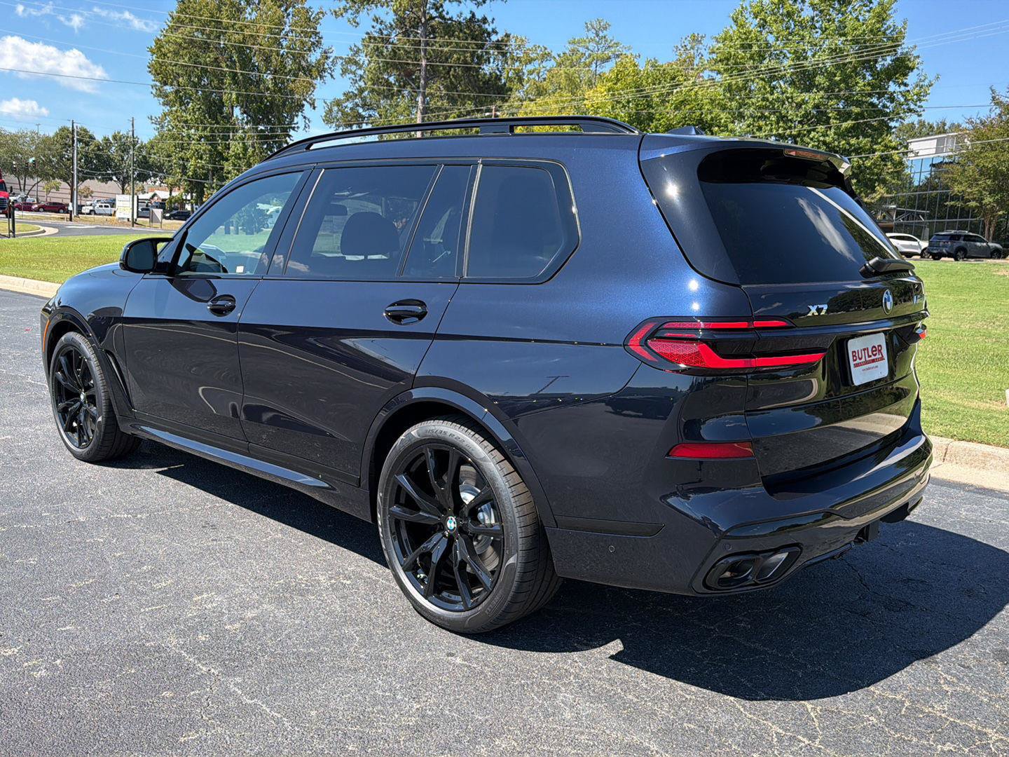New 2027 BMW X7 M60i AWD/4WD image 4