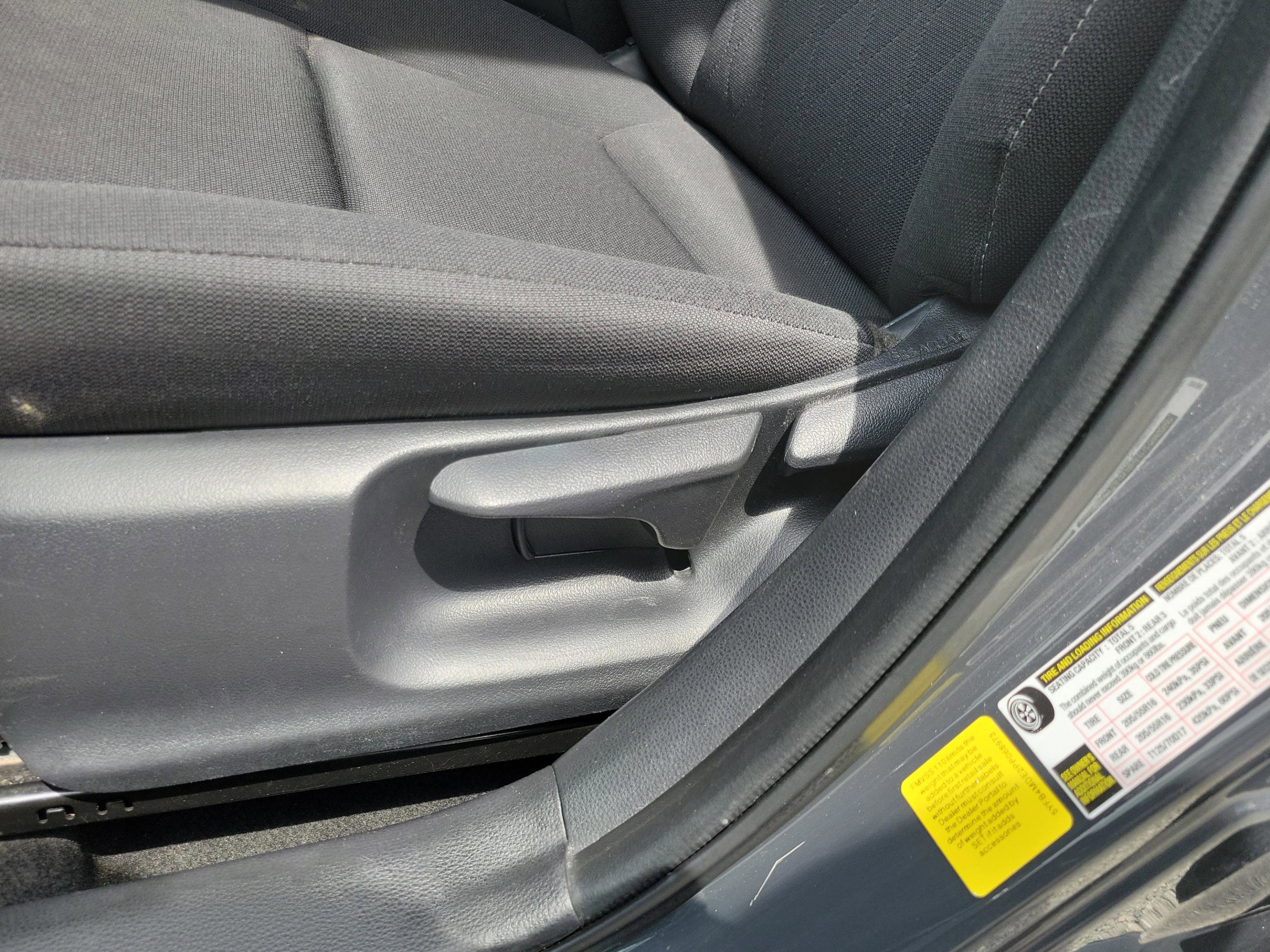 Used 2023 Toyota Corolla LE FWD image 18