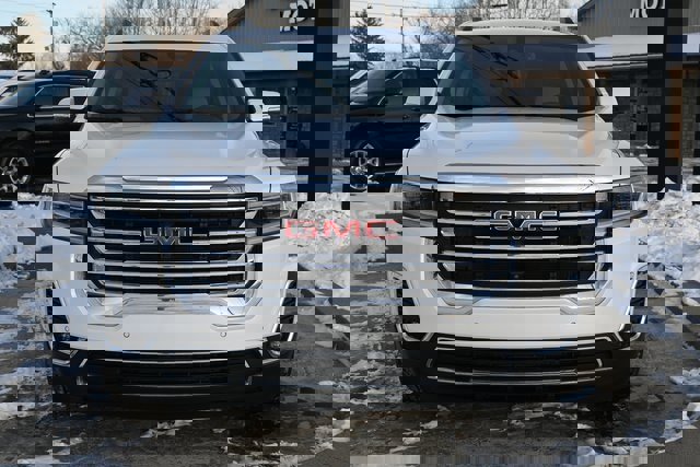 Used 2021 GMC Acadia SLT w/ Technology Package image 2