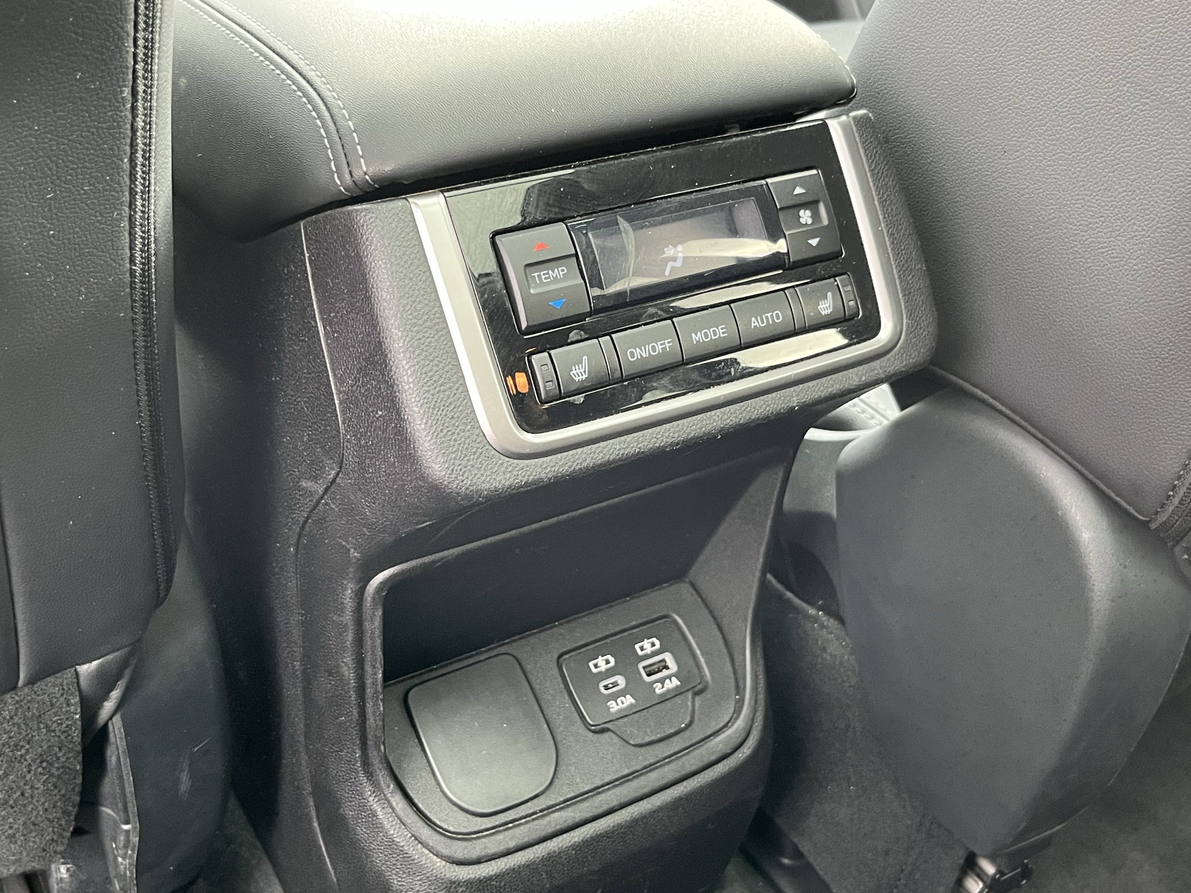 Used 2023 Subaru Ascent Limited w/ Technology Package image 17