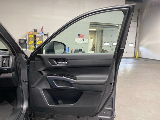 Certified 2025 Nissan Pathfinder SL AWD/4WD image 29