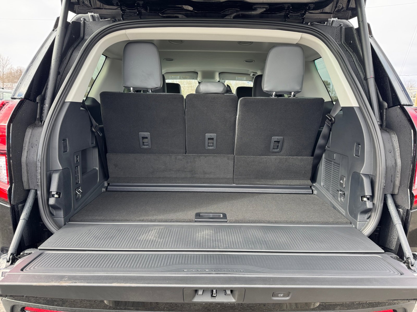 New 2026 Ford Expedition Active image 26