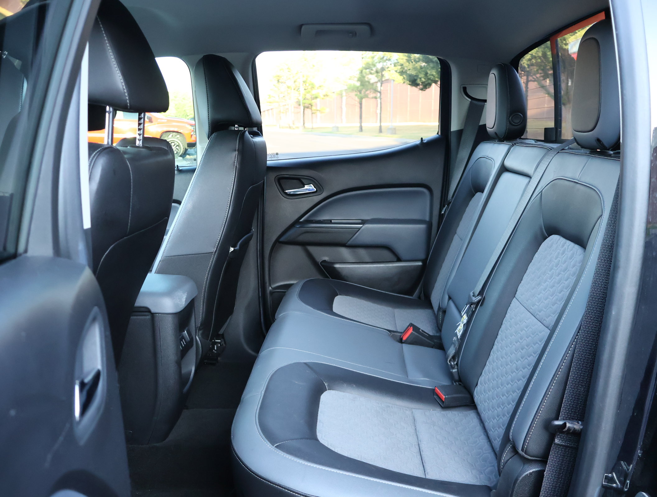 Used 2016 Chevrolet Colorado Z71 RWD image 17