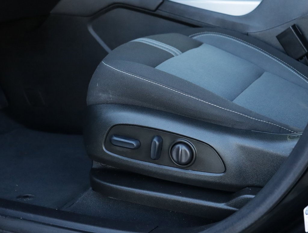 Used 2023 Chevrolet Blazer LT w/ Convenience Package image 21