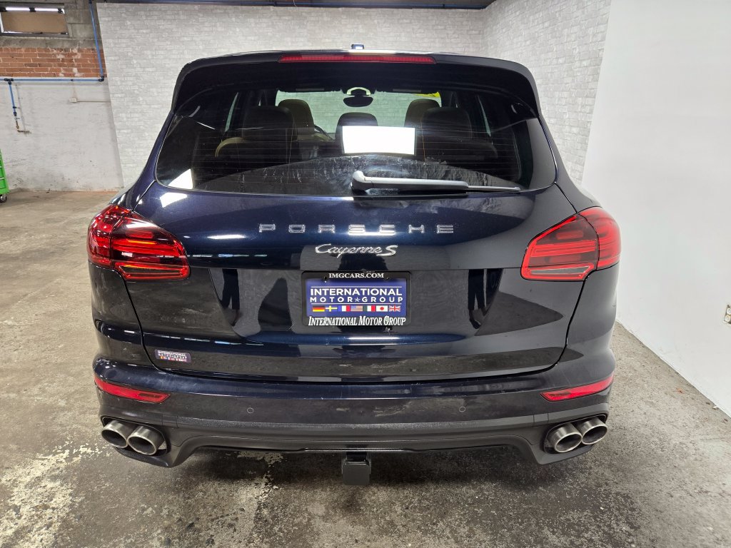 Used 2017 Porsche Cayenne S AWD/4WD image 48