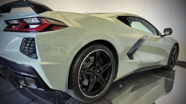 Used 2024 Chevrolet Corvette Stingray Premium Cpe w/ Z51 Performance Package RWD image 29