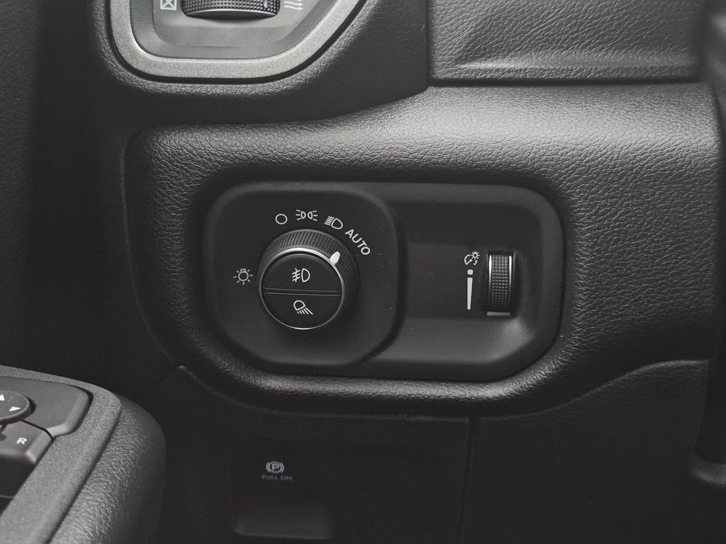 Used 2025 RAM 1500 Classic Warlock AWD/4WD image 25