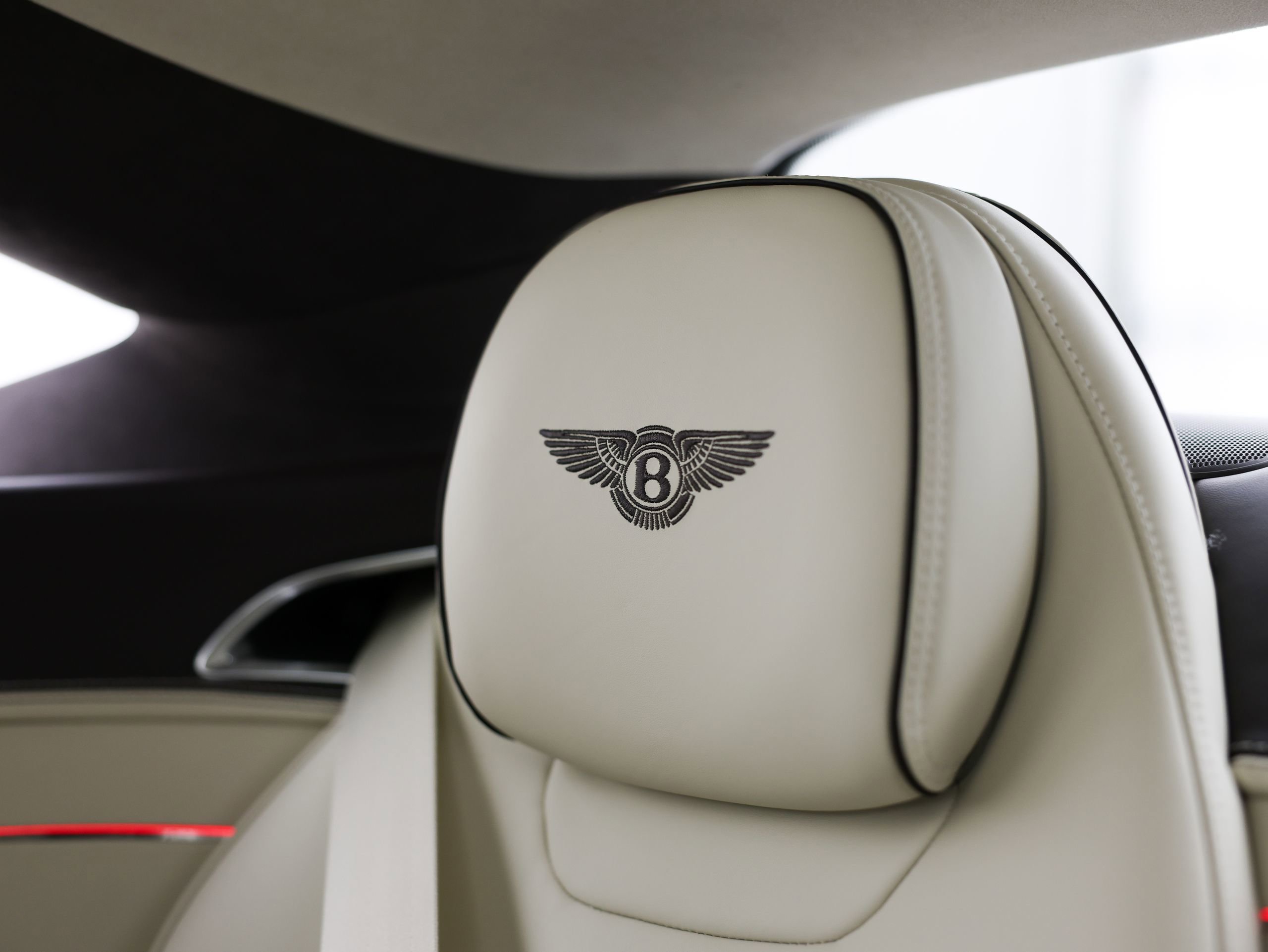 New 2026 Bentley Continental GT AWD/4WD image 32