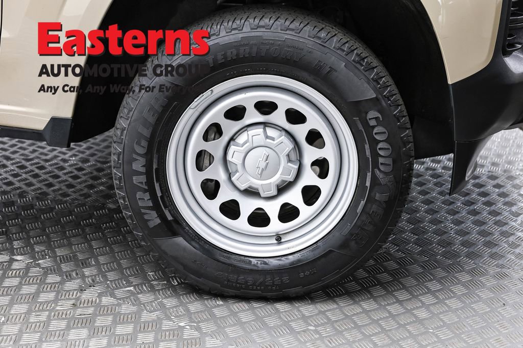 Used 2023 Chevrolet Colorado W/T image 29