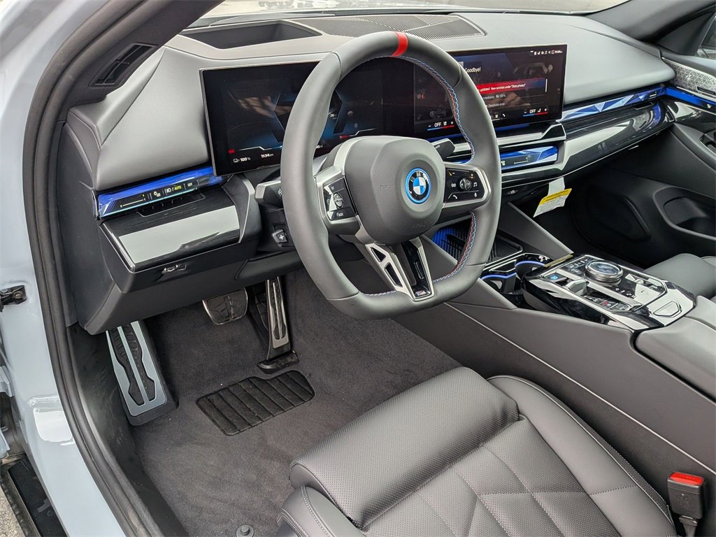 New 2025 BMW i5 M60 image 10