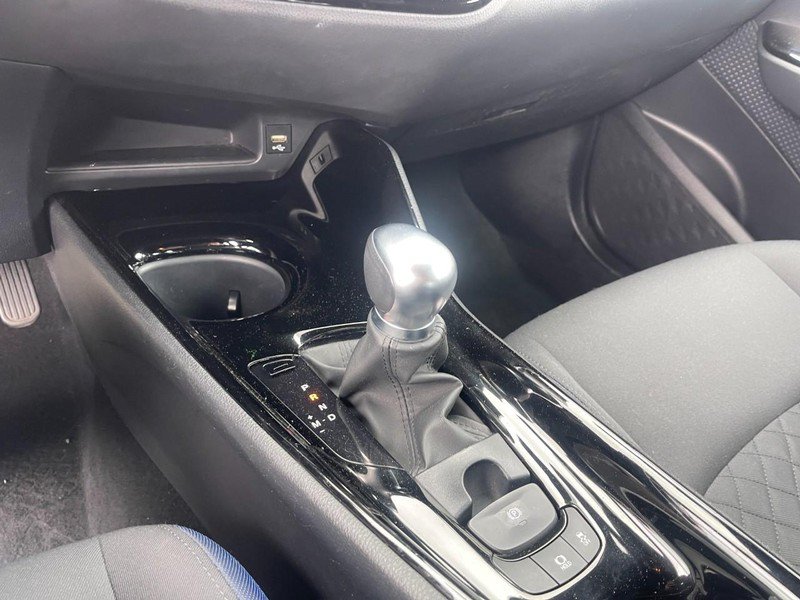 Used 2021 Toyota C-HR XLE FWD image 15