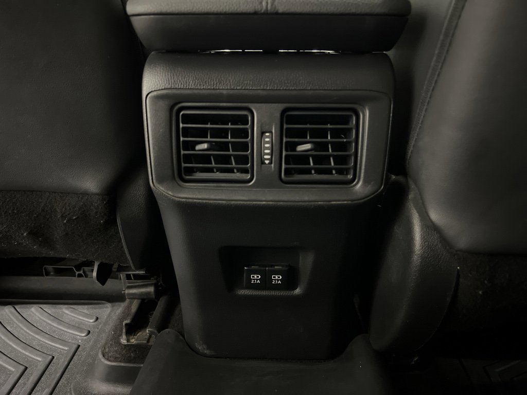 Used 2020 Toyota RAV4 XLE Premium image 19