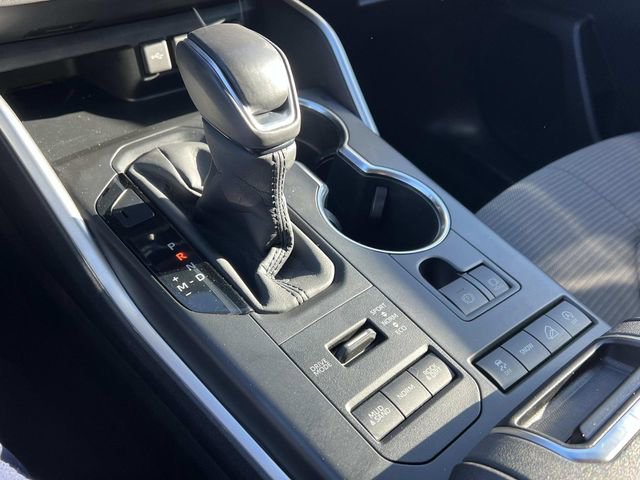 Used 2020 Toyota Highlander LE image 23