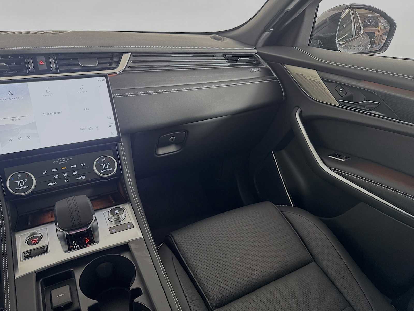 New 2026 Jaguar F-PACE R-Dynamic S image 21