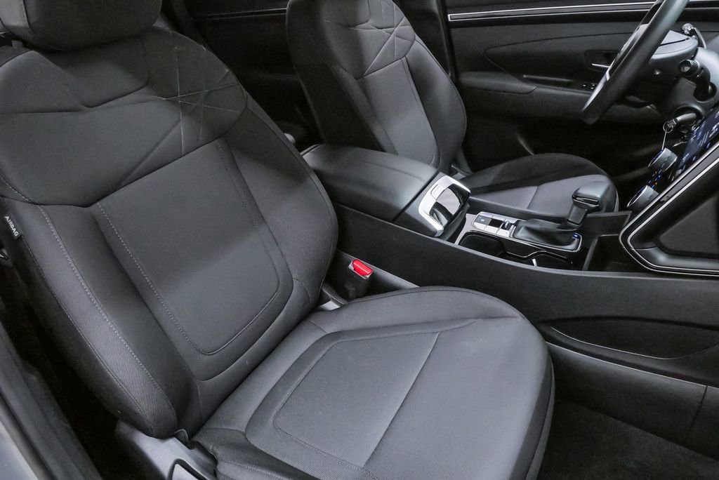 Certified 2024 Hyundai Tucson SE image 14