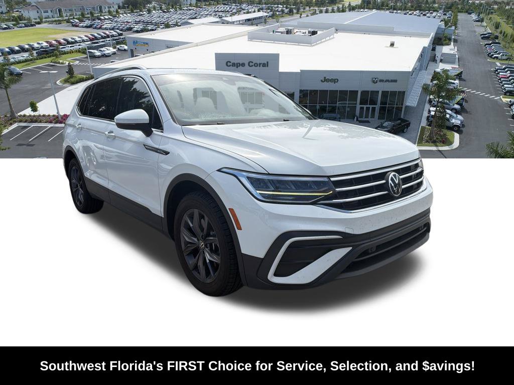 Used 2022 Volkswagen Tiguan SE FWD image 2