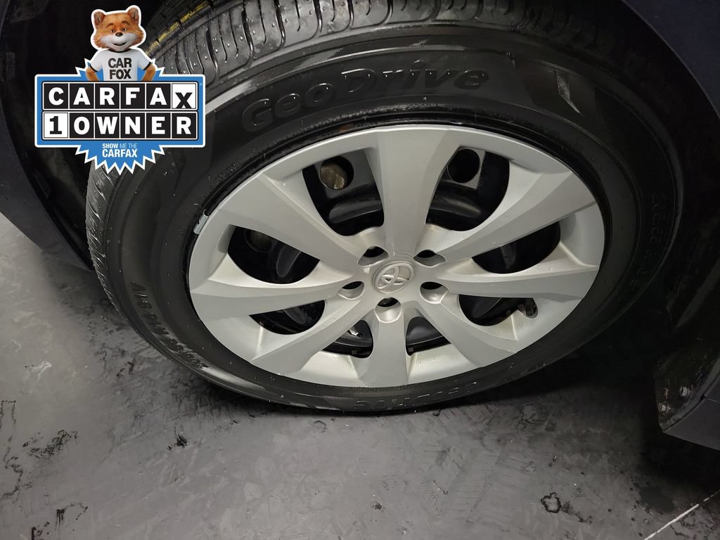 Used 2023 Toyota Corolla LE FWD image 13