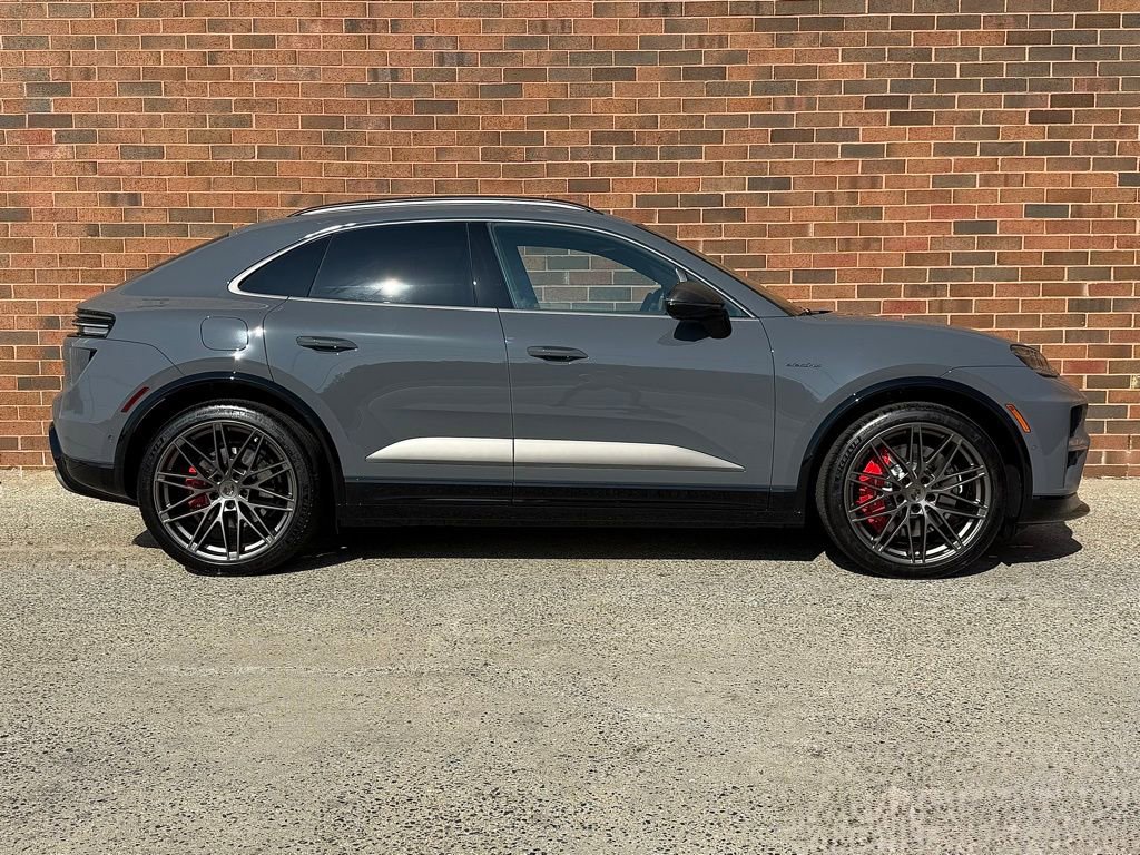 New 2025 Porsche Macan Turbo Electric image 8