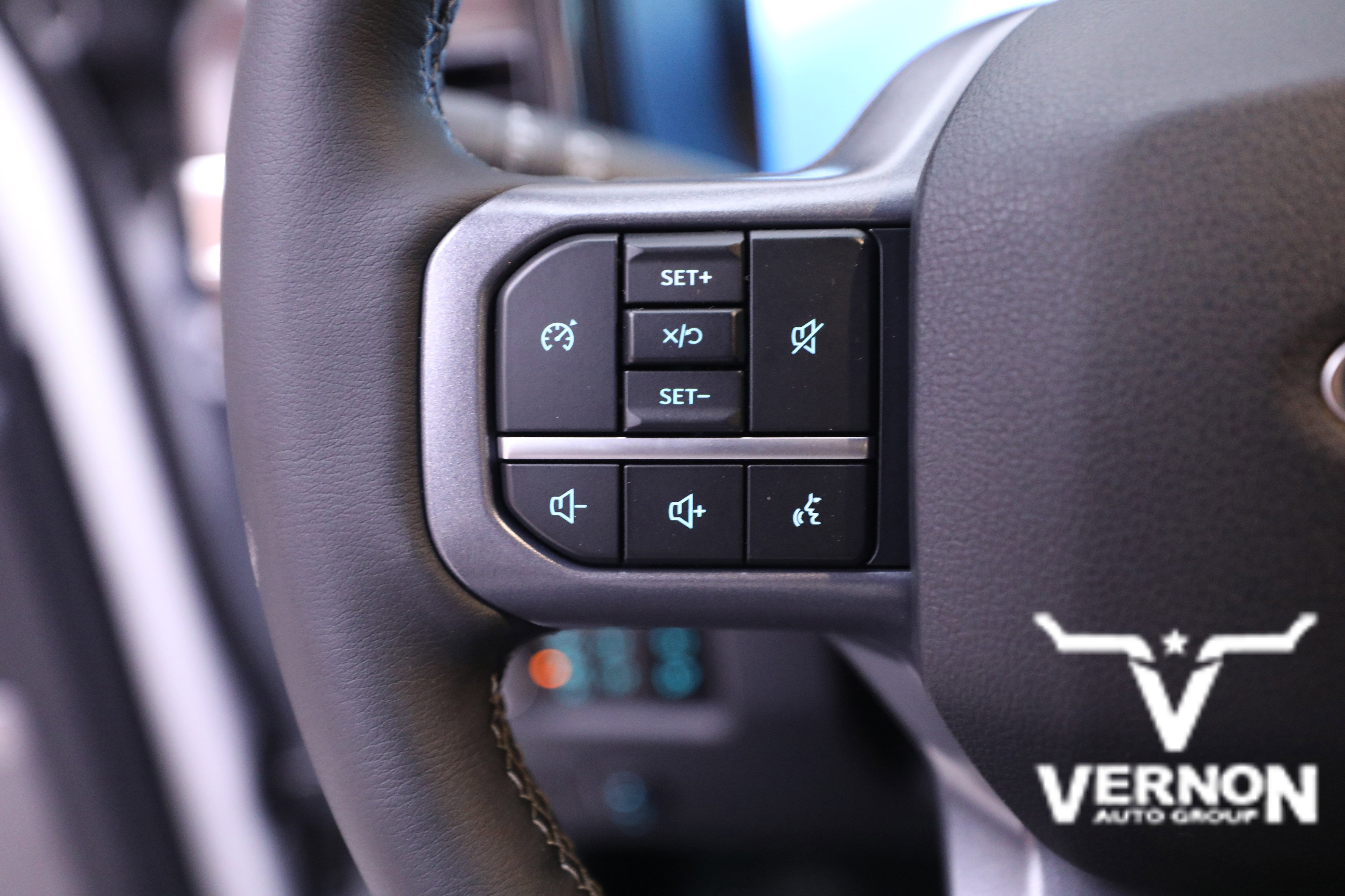 New 2026 Ford F350 Lariat w/ Chrome Package image 22