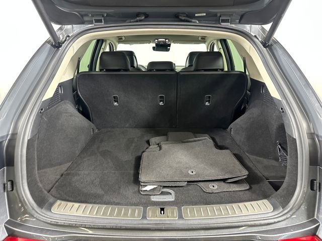 Used 2022 Genesis GV70 2.5T w/ Select Package image 26