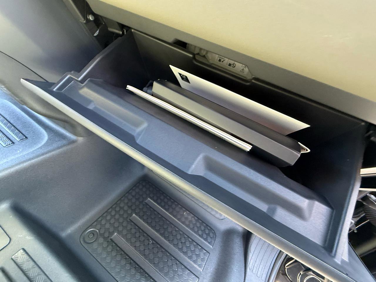 Used 2023 Land Rover Defender 110 X image 45