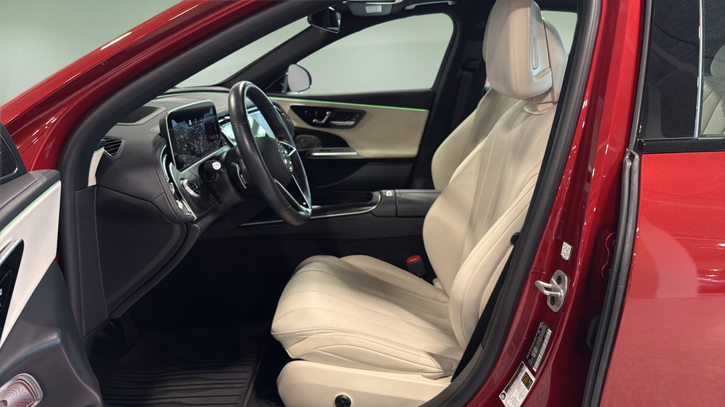 Used 2024 Mercedes-Benz E 350 4MATIC Sedan image 11