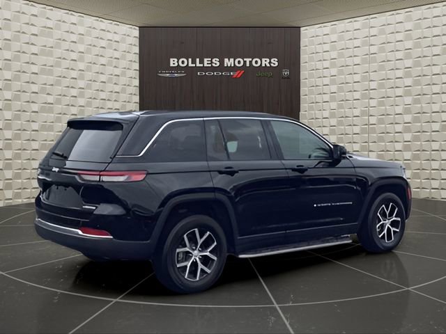 Certified 2024 Jeep Grand Cherokee Limited image 4