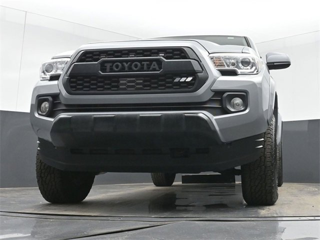 Used 2020 Toyota Tacoma SR5 image 41