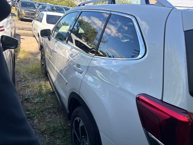 Used 2023 Subaru Forester Touring AWD/4WD image 7