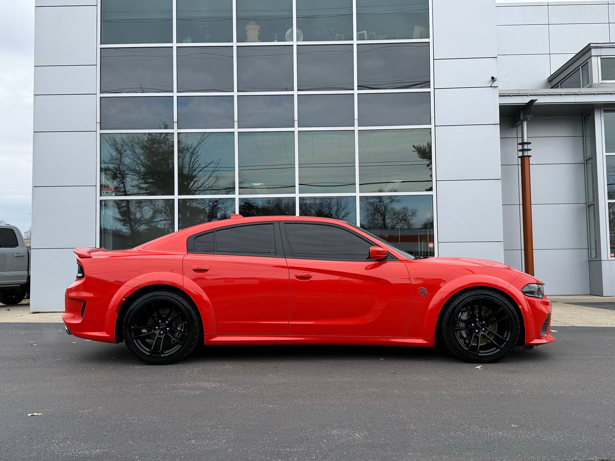 Used 2020 Dodge Charger SRT Hellcat image 5